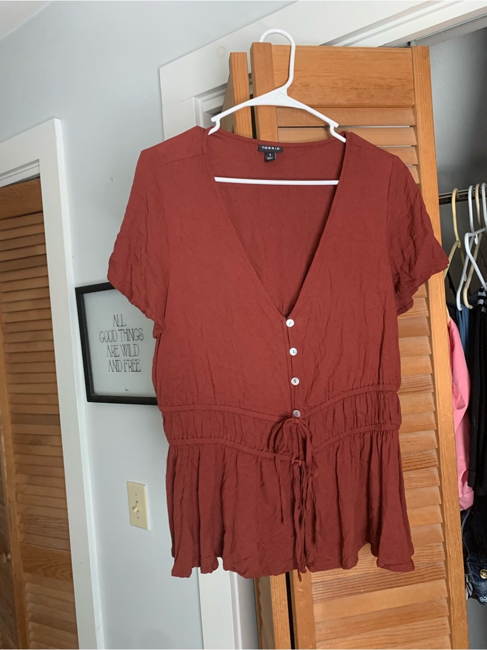 Torrid Rust Short-Sleeve Peplum Button Front Top sz 1